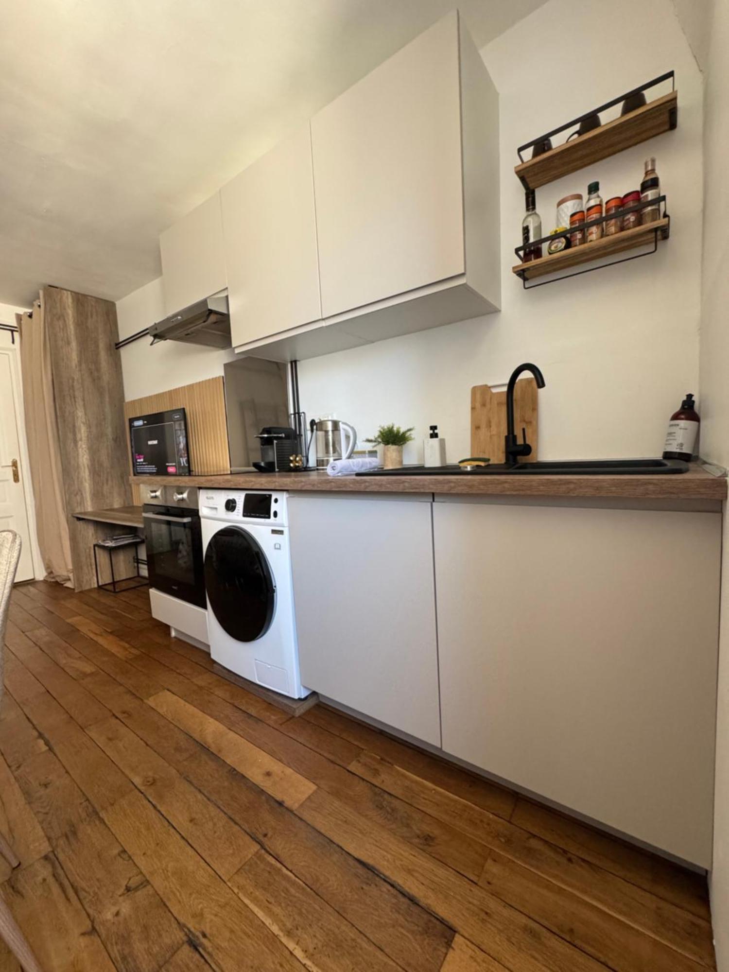 Charmant Appartement Au Coeur De بورج المظهر الخارجي الصورة